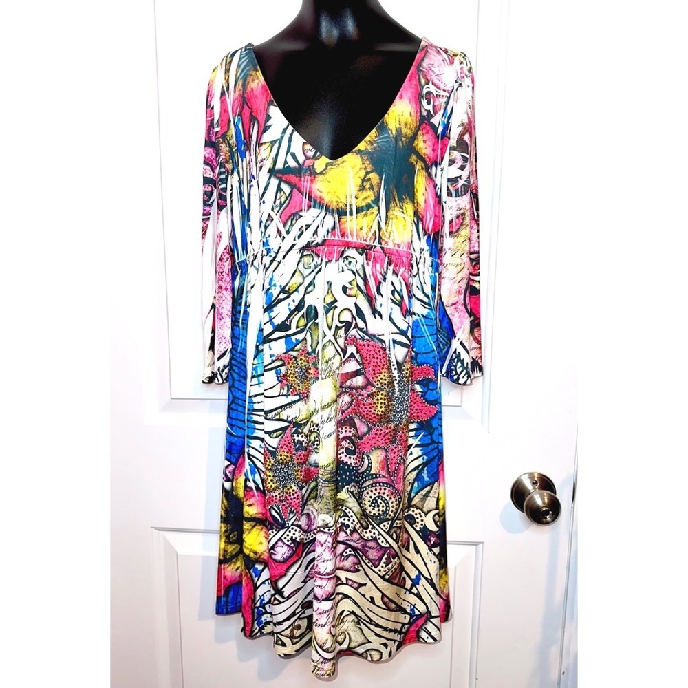 STWELVE V-NECK 3/4 SLEEVE COLORFUL RHINESTONE DRESS GREAT CONDITION